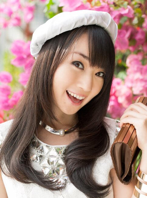 水樹奈々さんが好きな社会人です(S.C.NANA NET) 好きな曲:テルミドール 初参戦はACADEMYです。 奈々さんのことが話せる友達ができればいいなと思います(^-^)ファン歴はまだ浅いですが、よろしくお願いします。ゆかりんやみのりんも好きです。