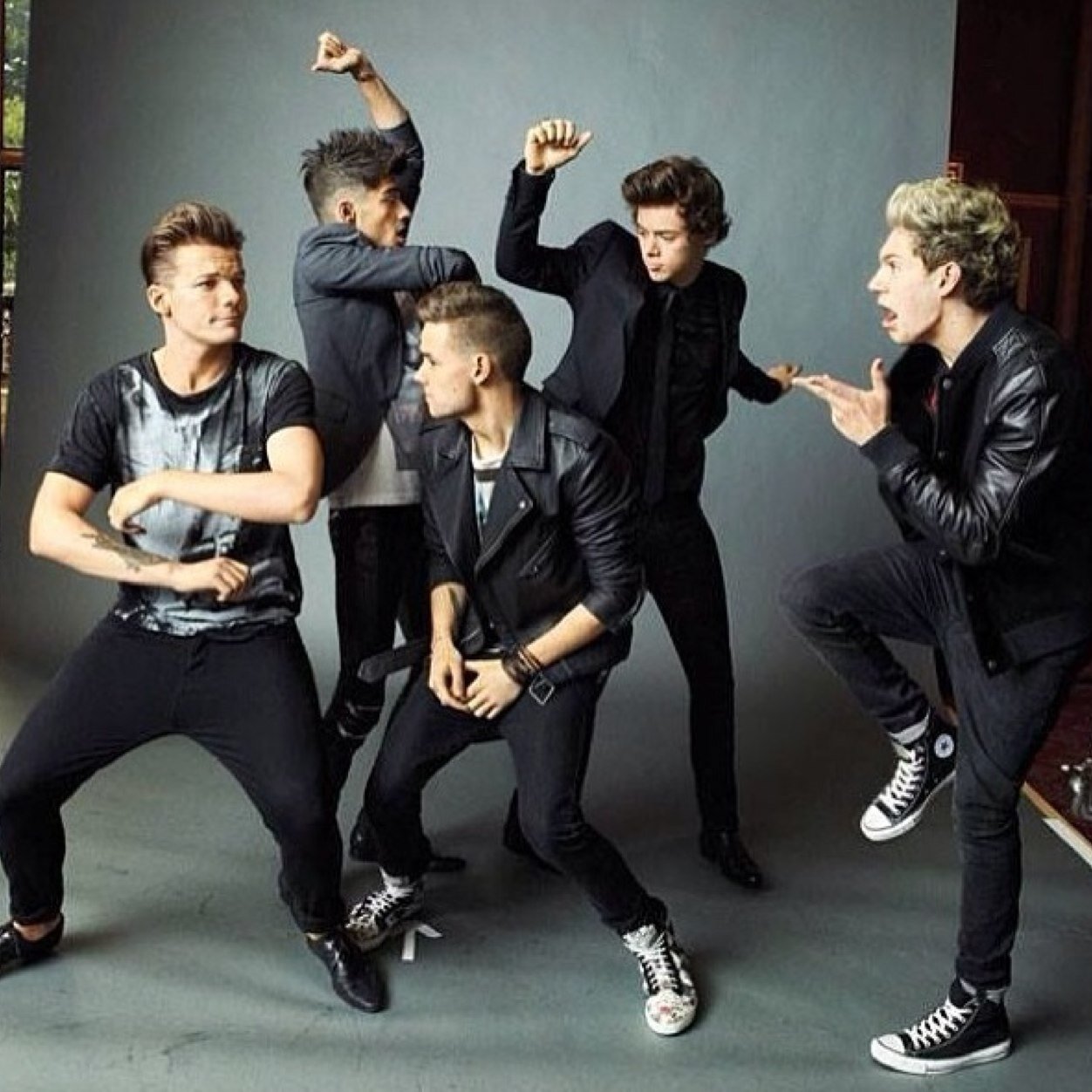 I love One Direction!!! Follow me and ill follow you!! Whatever you try, do it with all your heart and you will always succeed - me ✌