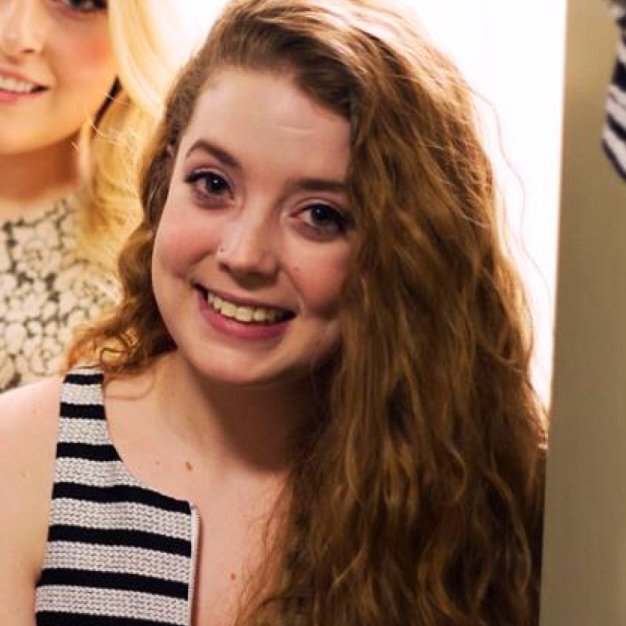 A fashion major, Columbia College student, who is always on the hunt for great food, art and adventure.