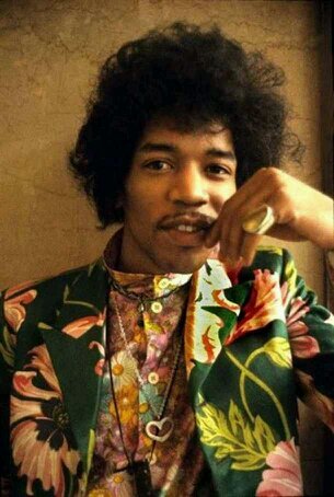 Just an ordinary person who smokes weed and lives life just like anyone else. 420 @ll day
