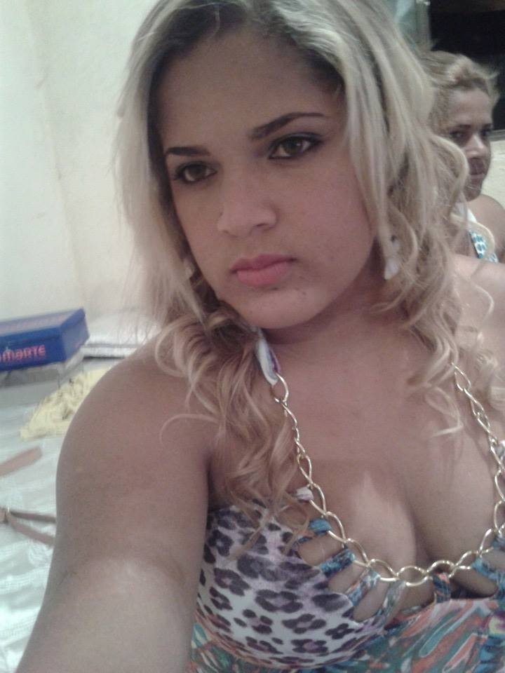 QUEM SOU TENTE DESCOBRIR VOCÊ MESMA....