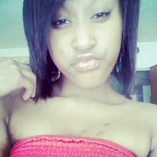 - ima sweet ass redbone , follow me & ill follow back (: