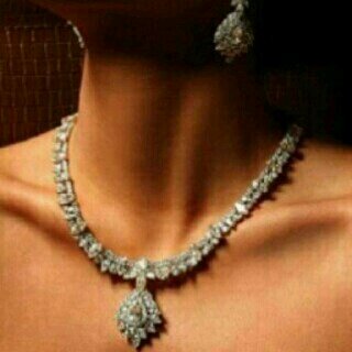 ‏سبحان الله وبحمده سبحان الله العظيم.