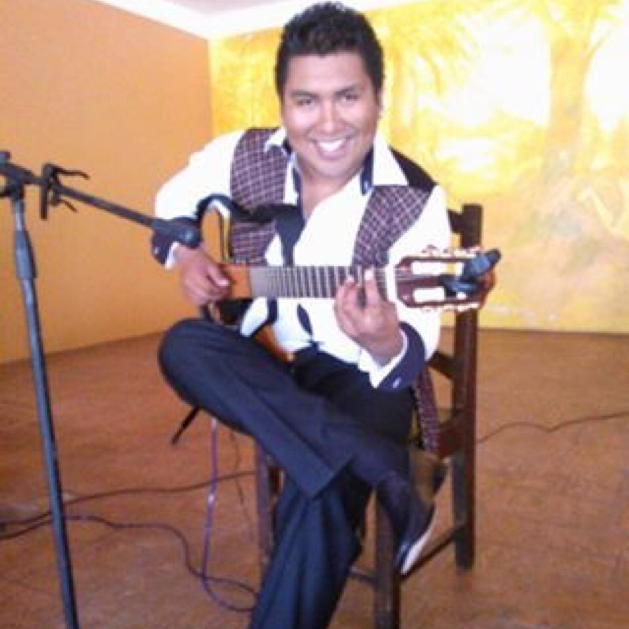 Músico, Cantautor Chiapaneco