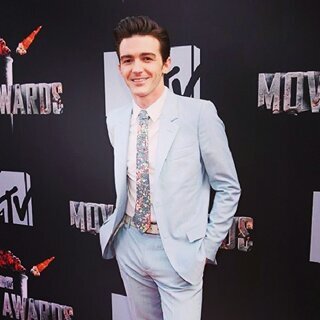 Amo a Drake Bell.