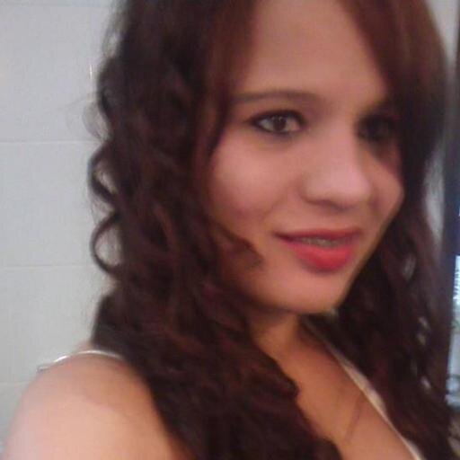 seu numero de cel é façil apagar as coisas q te dei tbm posso quebra mas dentro d meu coraçao tem foto sua tem saudade sua espalhada p todo lugar saudade idiota