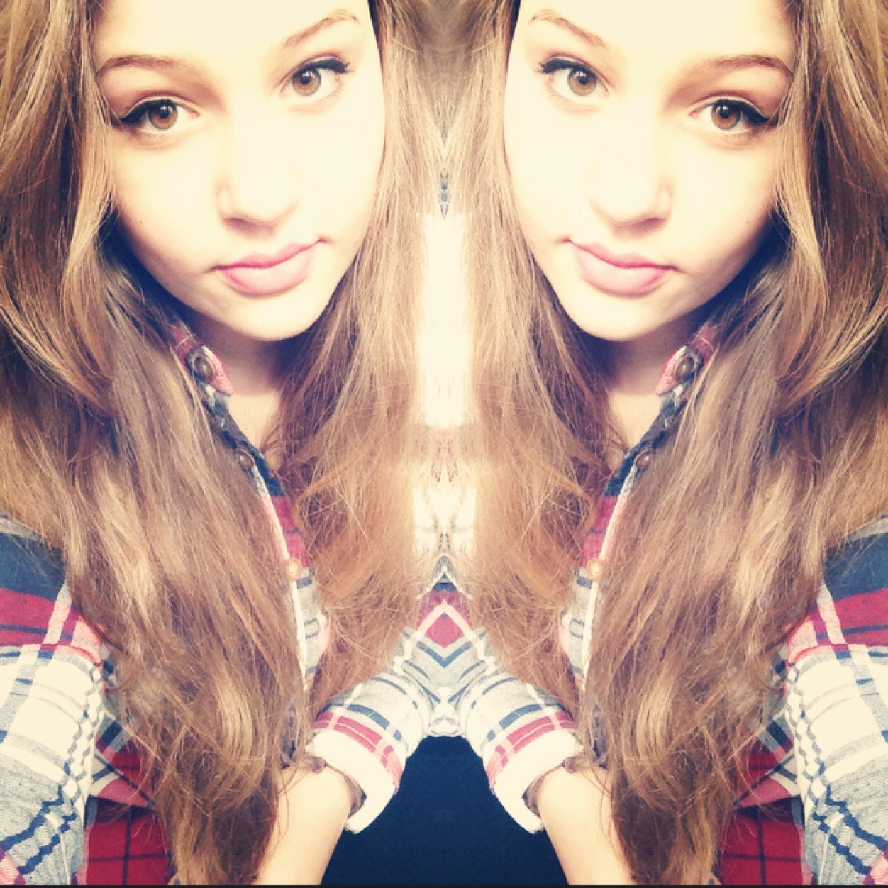 Lolaaaaaax's profile picture. ღ тєєи ωσℓf, тнє ναмριяє ∂ιαяιєѕ, ρяєттч ℓιттℓє ℓιαяѕ. ღ Snapchat: Lolaaaaaax // Instagram: lolavzut  // DELF B1 // #Ritabot & Macklemore // 16 // V4a // Sancta