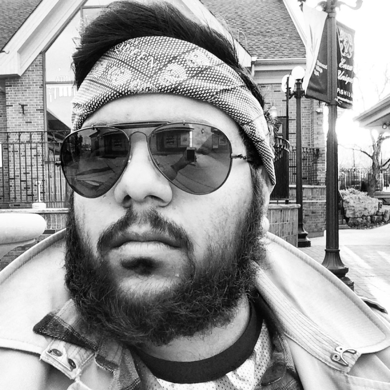 abraham_mallo's profile picture. You're tacky and I hate you.