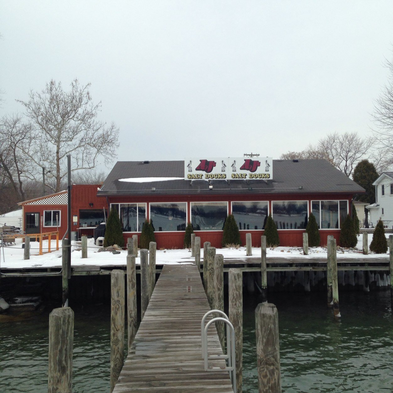 Upscale restaurant located on the St Clair River. The largest outdoor patio w/ tiki bar, keno , full service , music & HD TV's. Dining room w/ view of Frieghter
