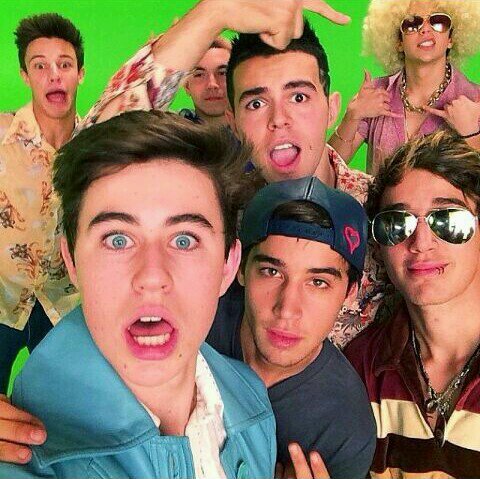 | magcon | janoskians | O2L | 0/12 |                                                       FOLLOW BACK