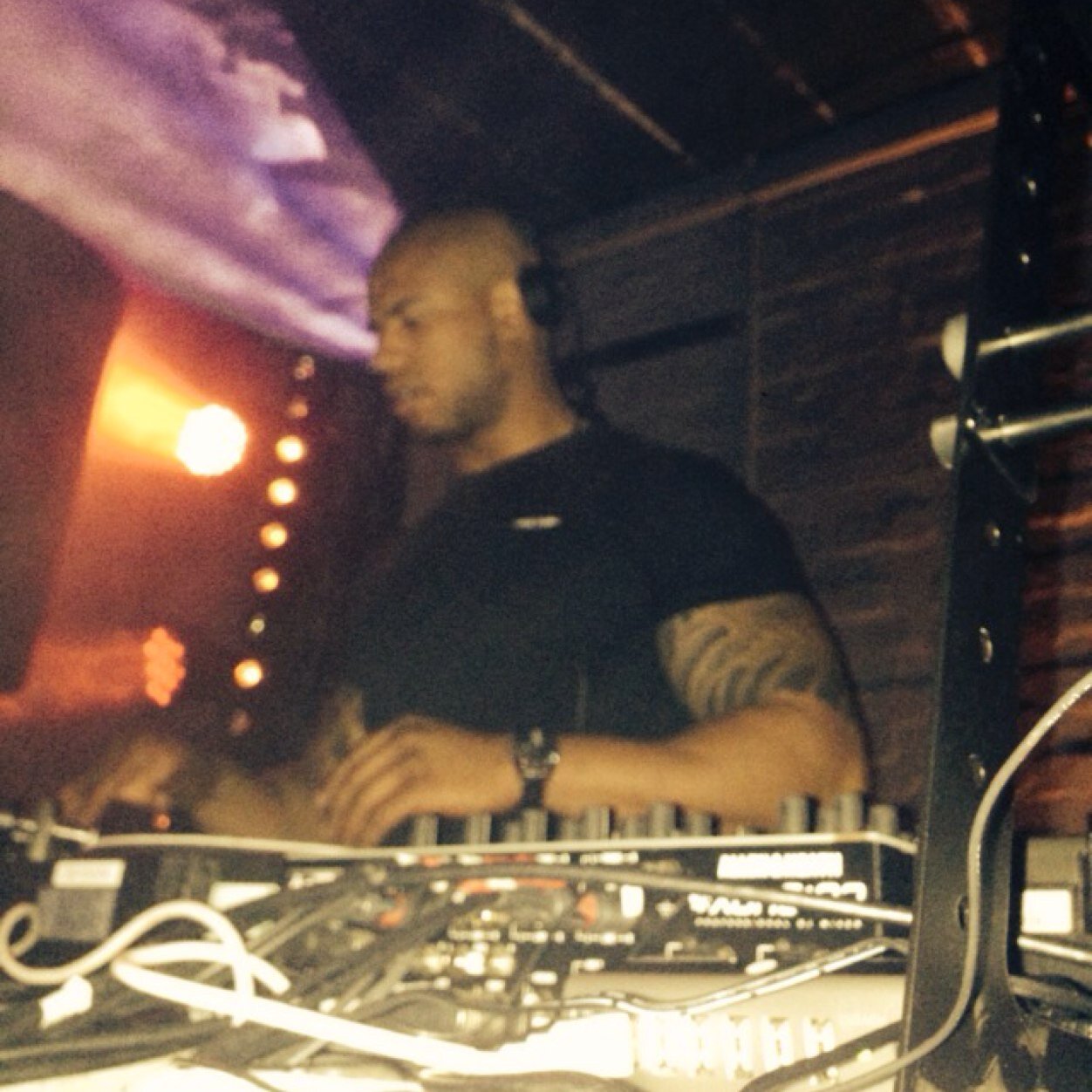 Deep/Tech House Producer/Dj….Co-owner of Audio Garden Underground House Events

@AudioGardenUK