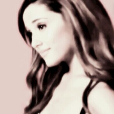 Just a free follow from @osnapitzhxmmo bc she loves you! ♡