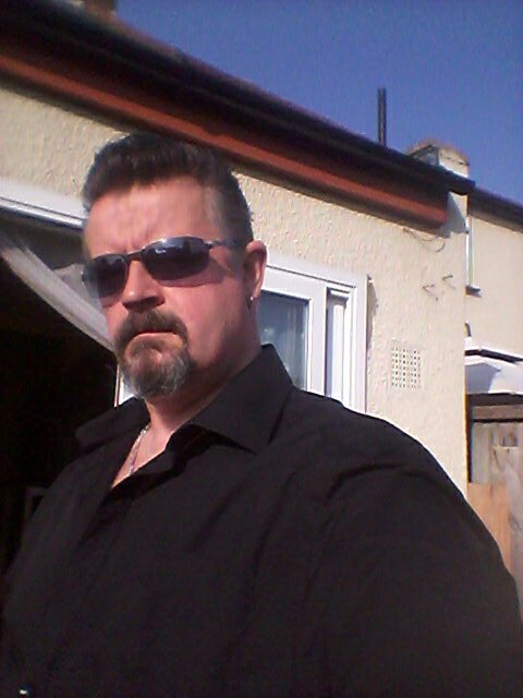 essexman678's profile picture. undertaker.... cook. d i.y reading. sports. and foody love new things to try.....dm me