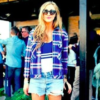 julielynn875's profile picture. 