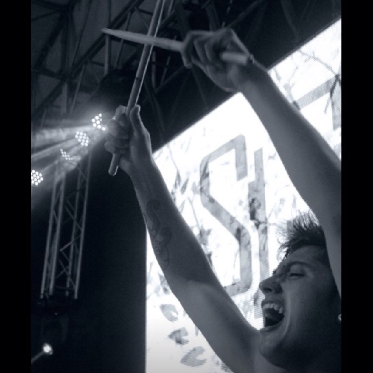 AndresinB's profile picture. Baterista, productor, educador, Capital Klank, Daniel Paez y Spiritual Lyric Sound, UDLA