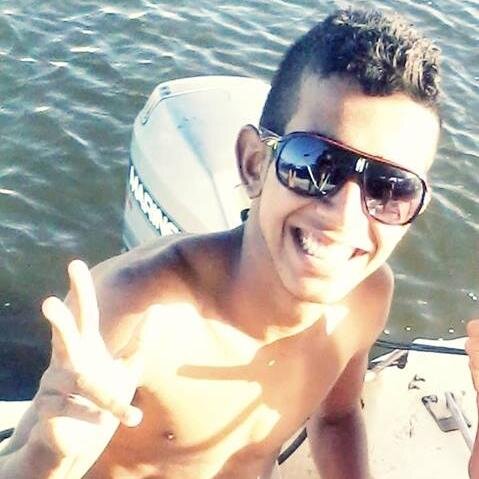 Bom seria se eu conseguisse falar melhor sobre mim . na verdade , só conhecendo mesmo :D