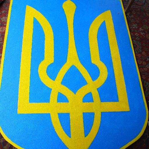 ЛЮблю сміятись...........)))
