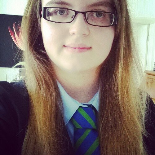 chloe_torrens's profile picture. 16  Follow me and ill follow you back