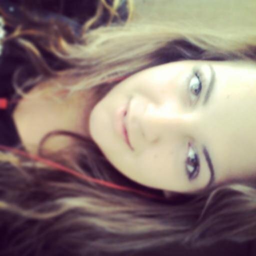 Dica: Seja Feliz, não importa o que aconteça, erga a cabeça e siga em frente com um lindo sorriso na cara. =))