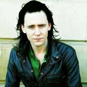 from @aliyahjune because u rule like loki 