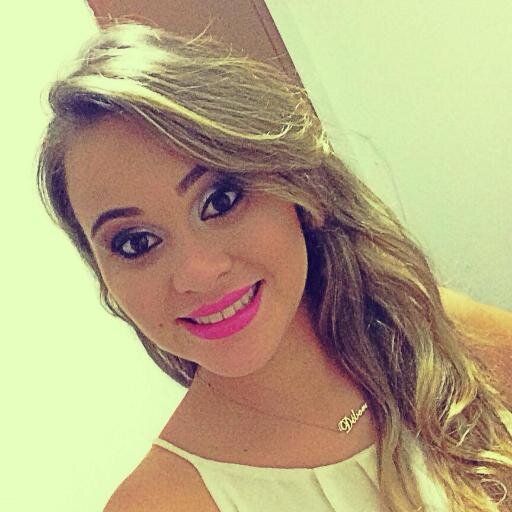 Não é preciso mostrar beleza aos cegos, nem dizer verdade aos surdos.. Basta não mentir para quem te escuta, nem decepcionar os olhos de quem te vê !