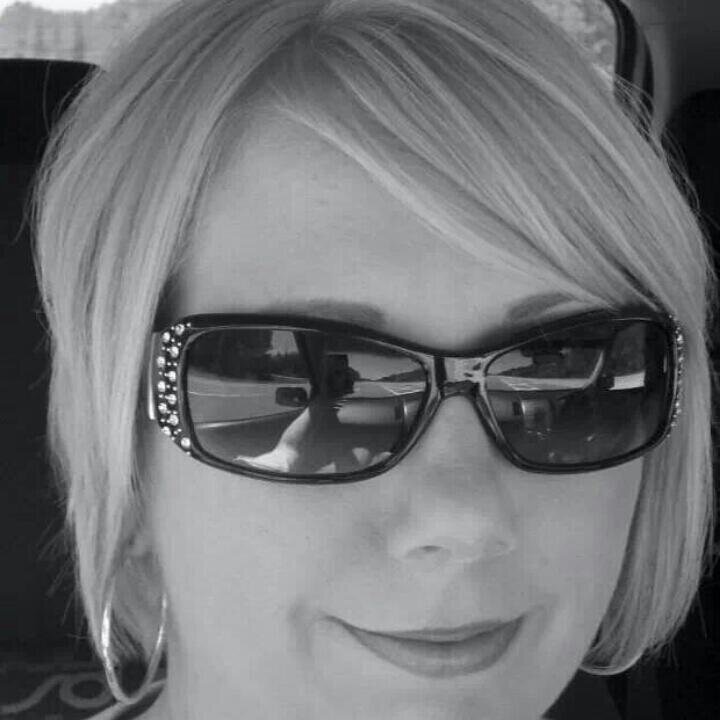 leannr23's profile picture. 