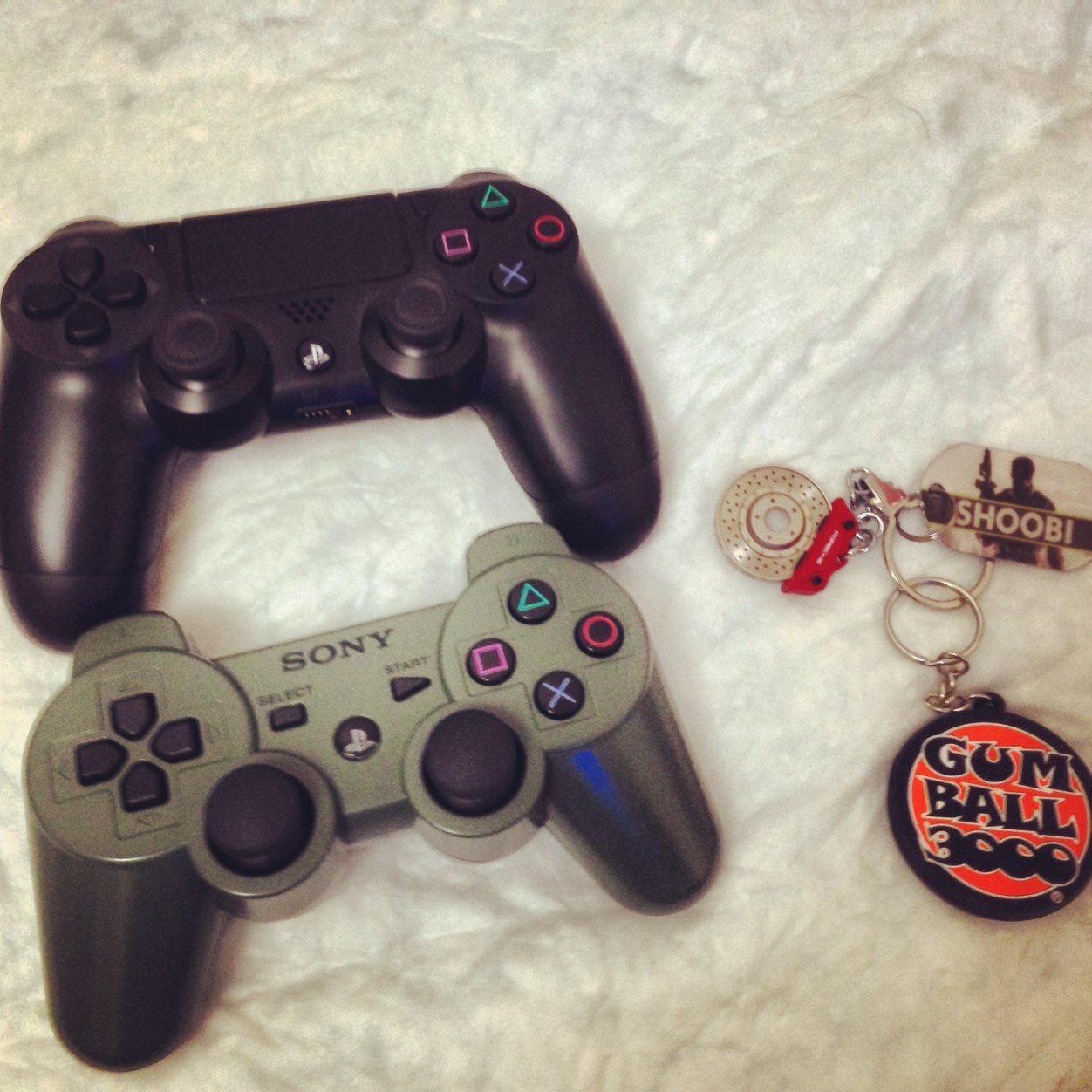 18/Gamer(PS3/PS4) / Petrol Head.