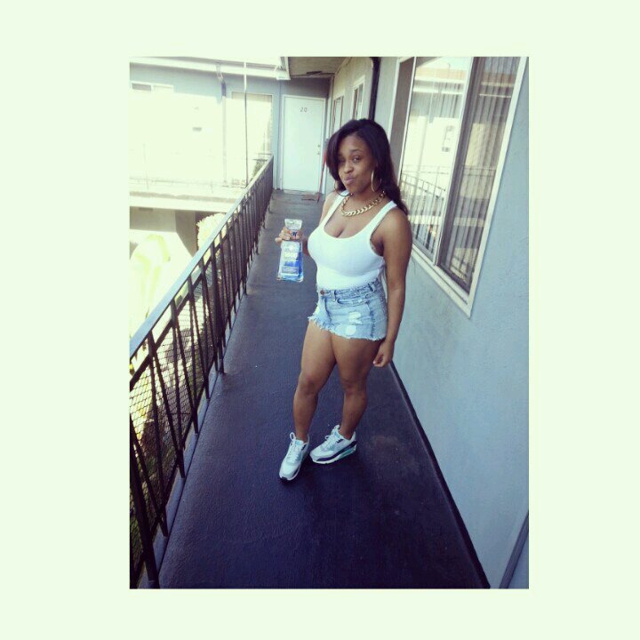 mother of a Christmas baby  , focused no days off heading to the top