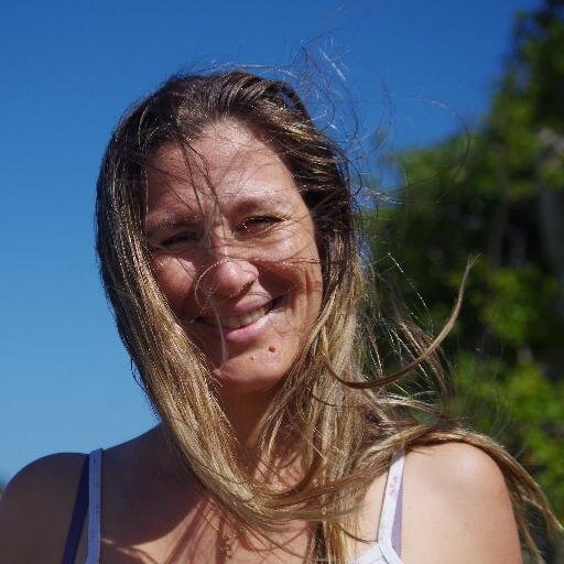 Professeur d'Allemand, guitare, vélo, nature, yoga, poterie, TICE