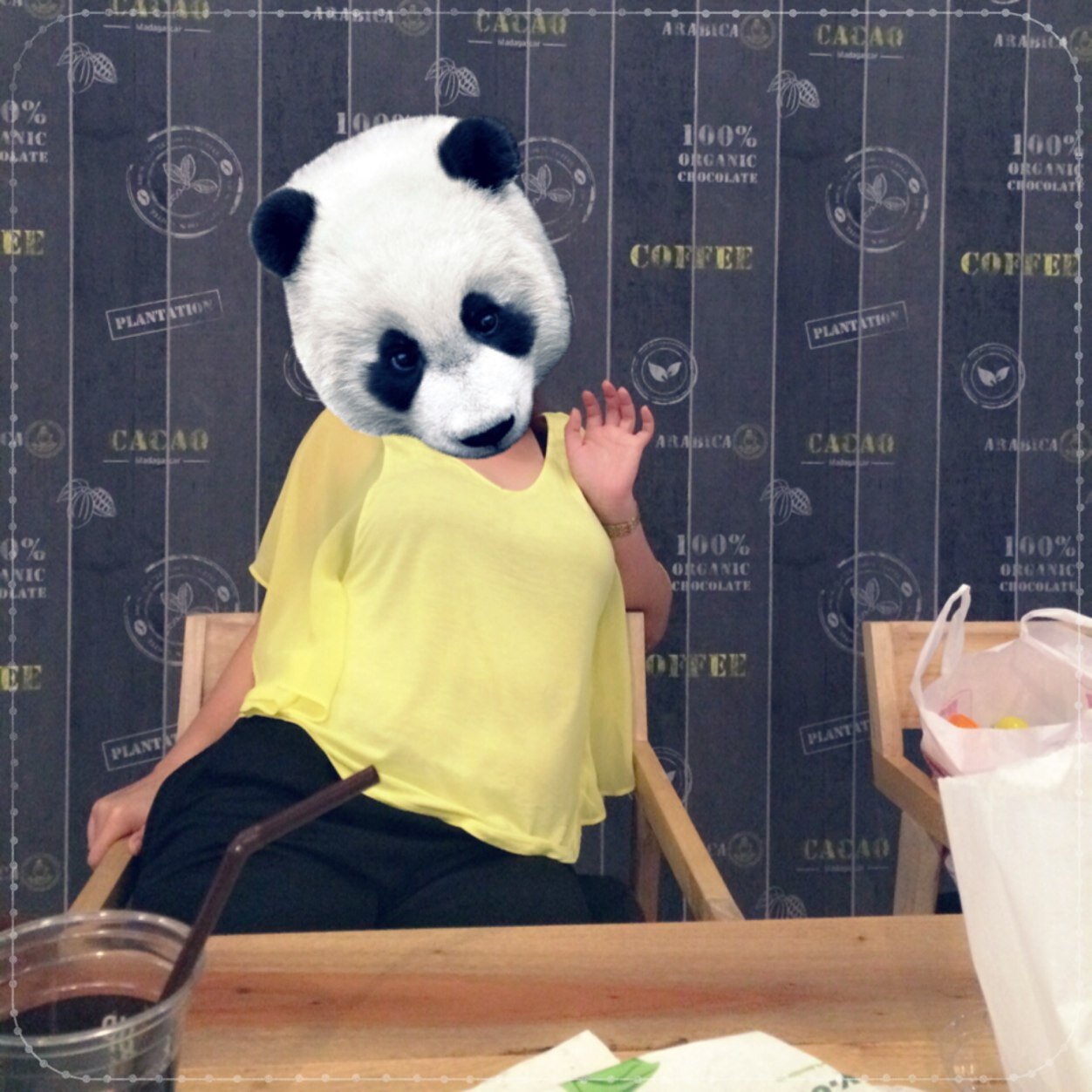 198X/ภรรยาท่านคิด1412/เลี้ยงแมว3หมา2/ทำกับข้าวกินเองและงกประมาณนึง/tweetเพื่อจดไดอารี่/เน้นบ่นและด่า/ไม่ใช่แอคหลุม