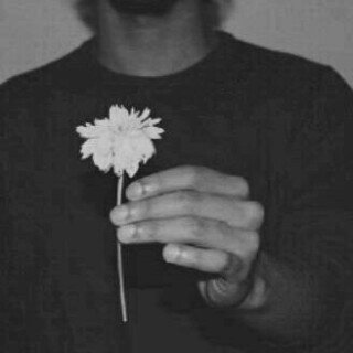 rAwanZ_04's profile picture. 