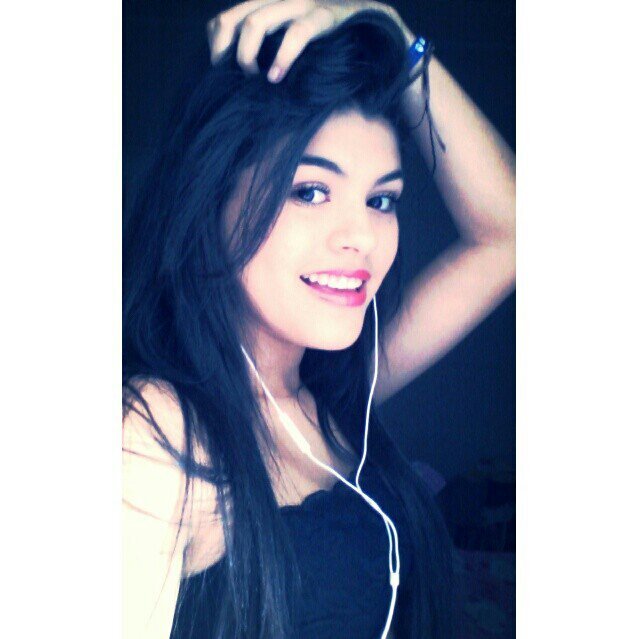 so tentando ser feliz.. instagram- @keycekey