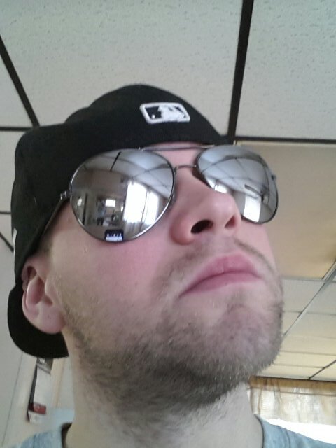 MikeCurrier1's profile picture. im a unique Wisconsinite thru n thru