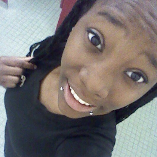 17, daren is my heart holder♡ c/o 2014 successful..  follow me on insta @theyhate_myesha