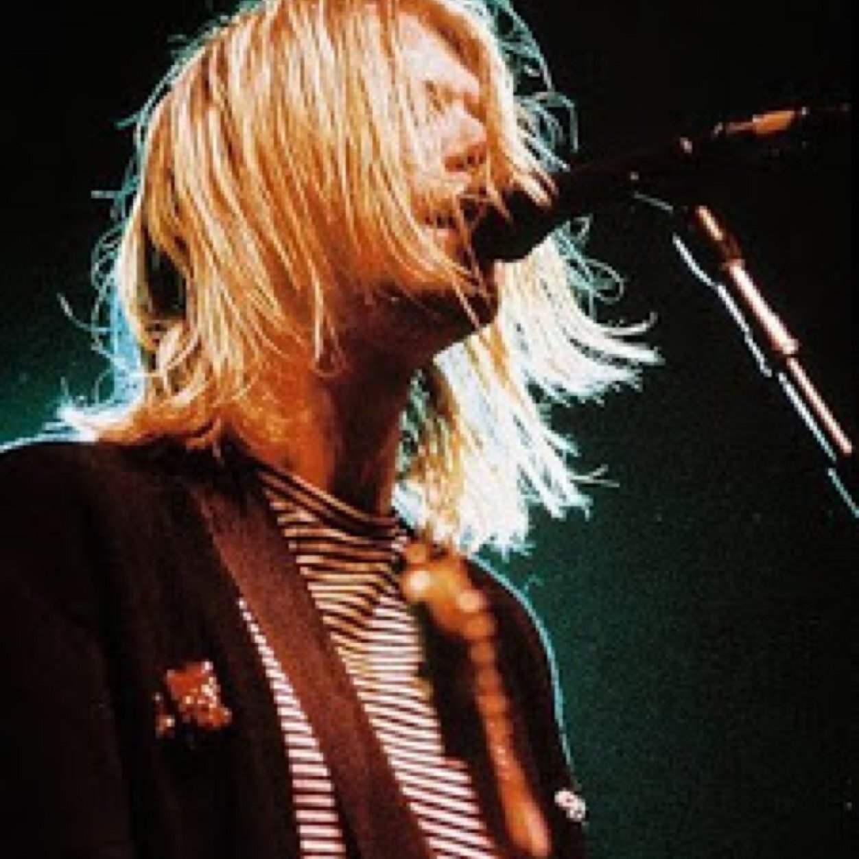 sex drugs and nothin but grunge