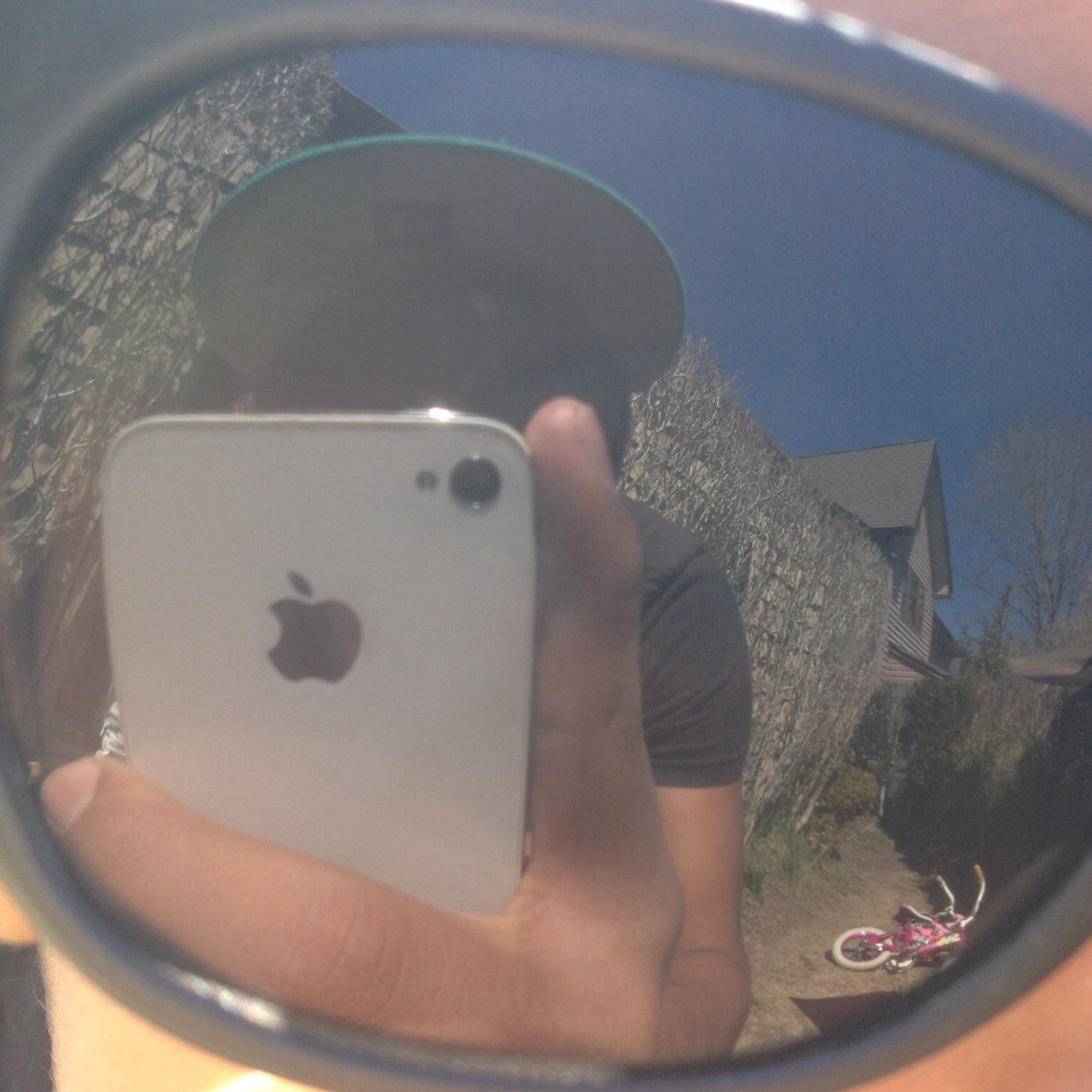 Alex Jimenez 
Follow Me And Ill Follow back 
Love All My Follweres 
I Also Do shoutsouts (Gotta Do Mine First)