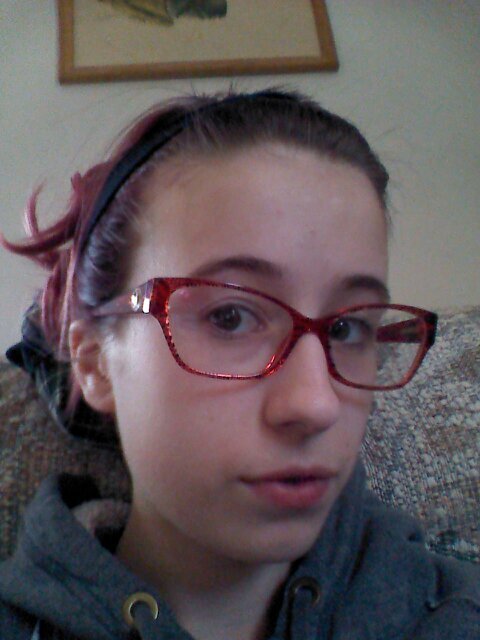 Loves every peep who follows and is the best gamer ever:3