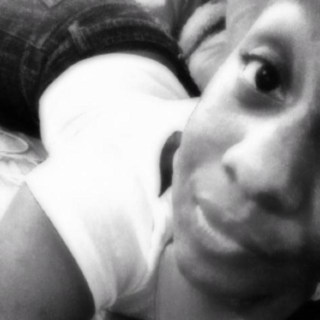 -Names cassie -Candles blow 12-15-95 -C/O 2014.!! -18 years old -Follow me, I follow back.... ❤