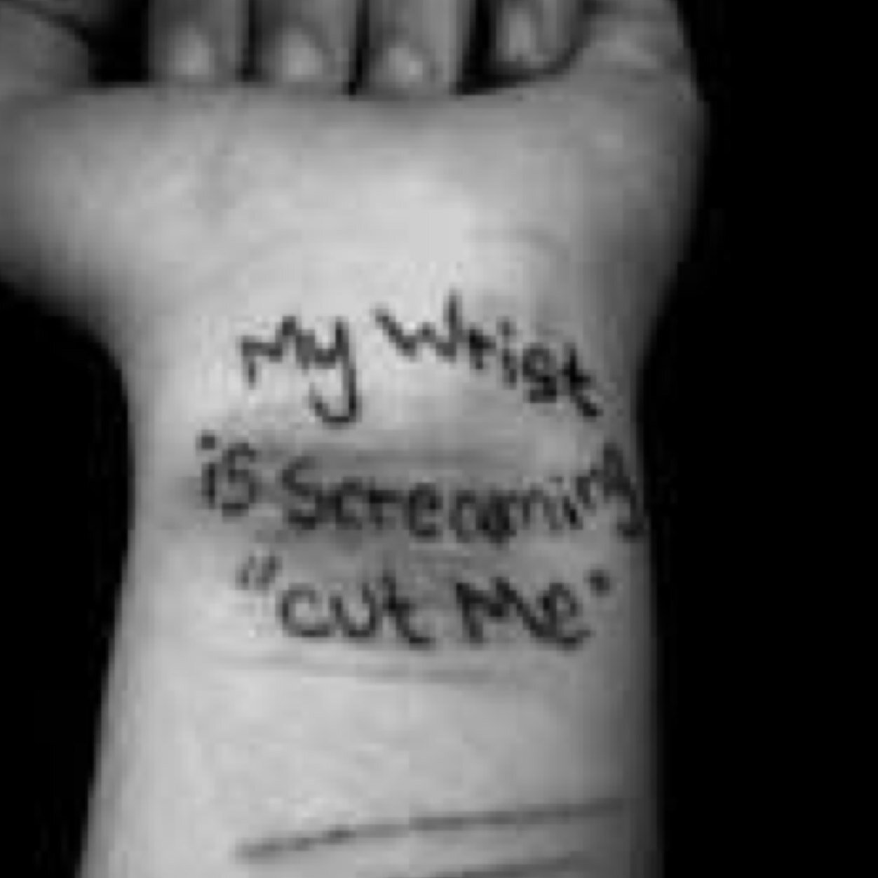 *WARNING MIGHT TRIGGER*
Relatable. Im here to help anyone with any issues or problems.