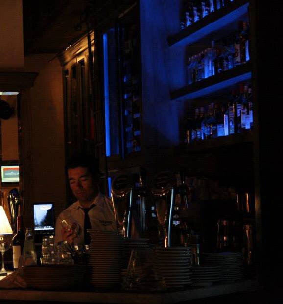 Barthender en Soho Village Hotel