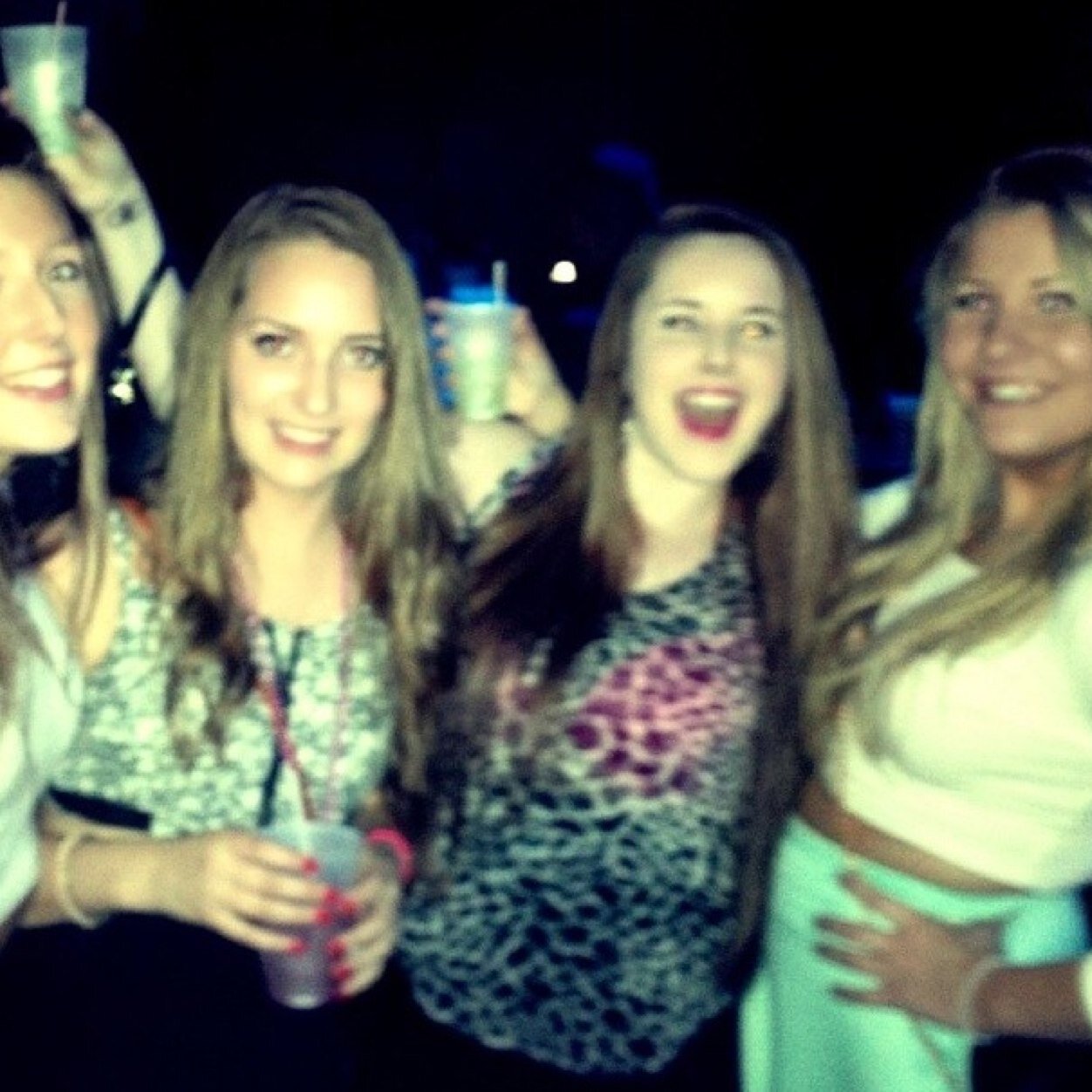 errinwebb's profile picture. ❁ ☼ ✾ ❋ ❀ ✿