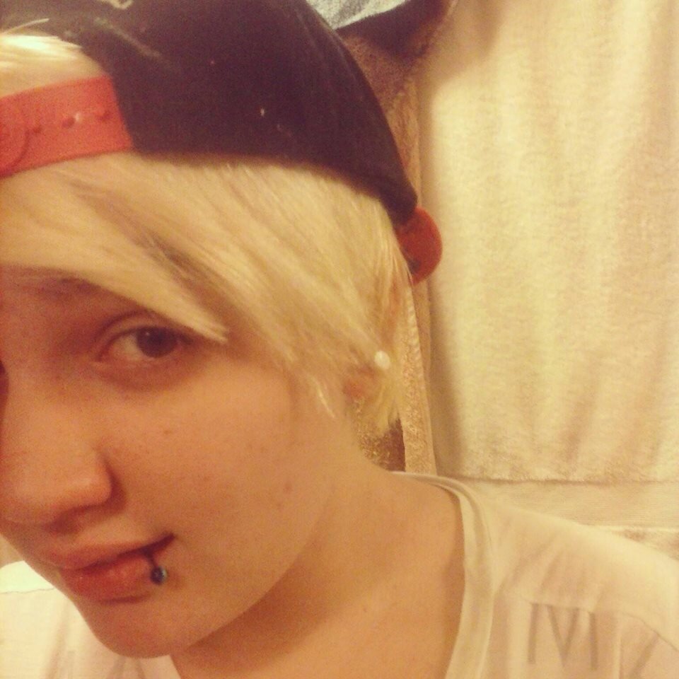 Kristopher | 15 | Pop punk, rock, post hardcore, hardcore | Taken by Jeydon |