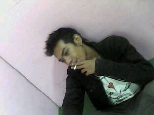 PIN:28019982 ( Tentang Saya: Pendiam, Sekali Berbicara Ditertawakan :-D ) Gampang Bergaul Dengan Hidup Apa Adanya.
