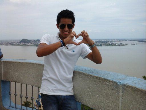 Viviendo a 100 x hora y sin fenos ..!