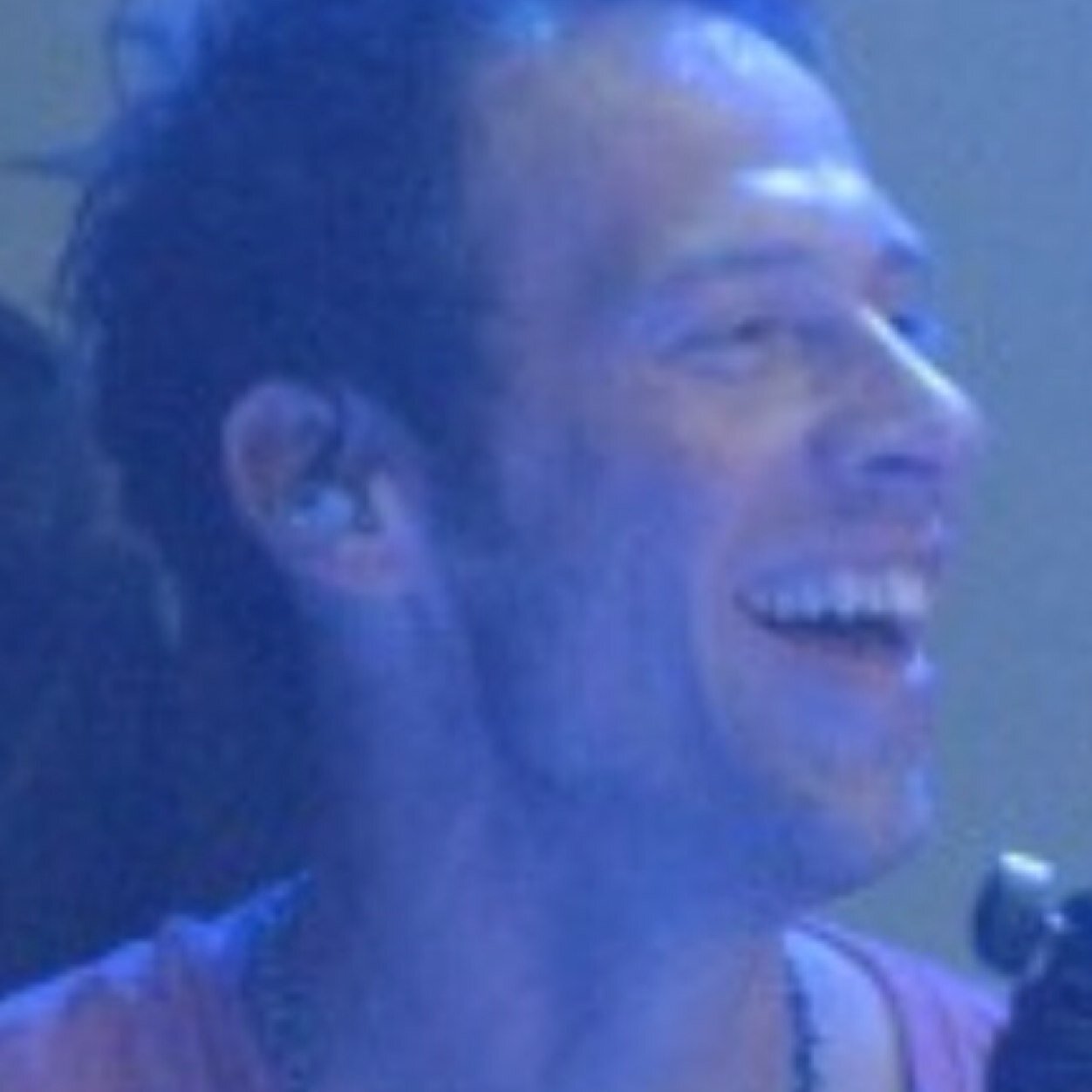 drumsoc's profile picture. I am a drummer, and I love soccer ! I moved to Nashville in 2000 and started playing with Billy Currington in 2004 .