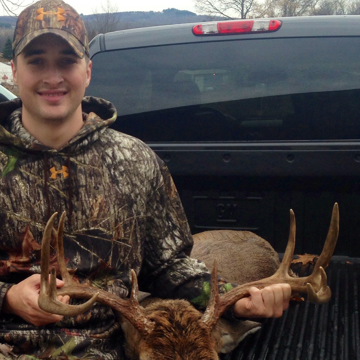 smoothemikey's profile picture. 