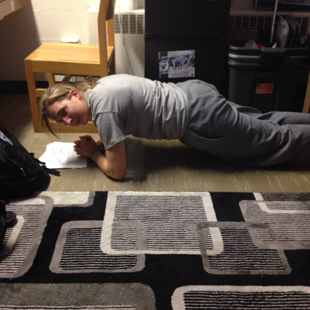 I study too much & love planking ~Minnesota~