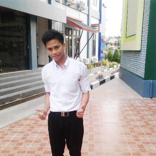 i'm is a simple person.
i love my family.