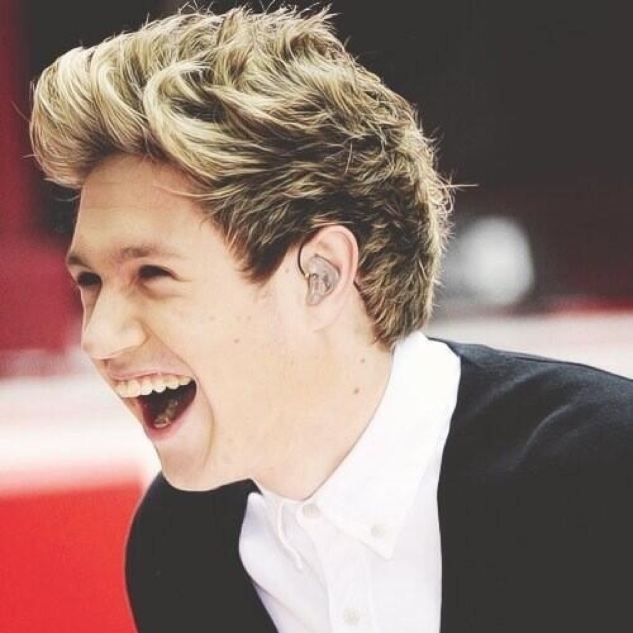 PLS RT THIS LINK SO I CAN HAVE A CHANCE TO GET AN ACCT WITH MY SUNSHINE/5. https://t.co/VZWCbXxkCn