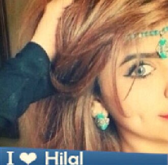 ‏آنآ فتآة ملكهه بعشقهّآ*للهلآل* آبرّز مفآتنيّ كونيّ  من جميلآتٌ وطنكّ لآآفقدّ بسببكّ آنوثتيّ كمآ يعتقدونّ  بلّ آصبحّ بشعآركّ آكثرّ فتنههّ ♥♥.